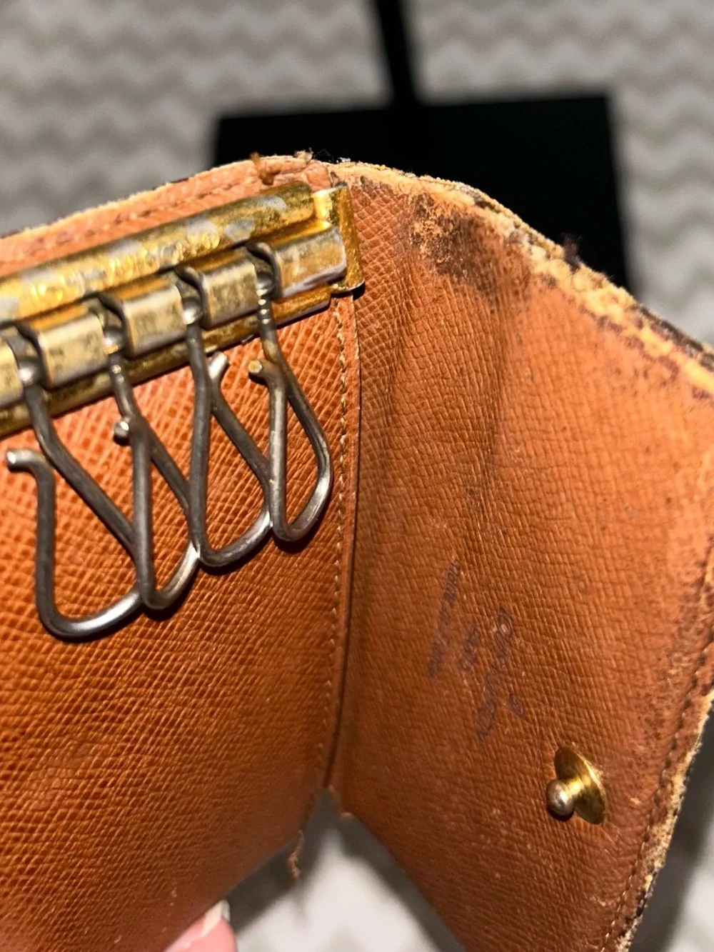 Louis Vuitton Monogram  Key Holder